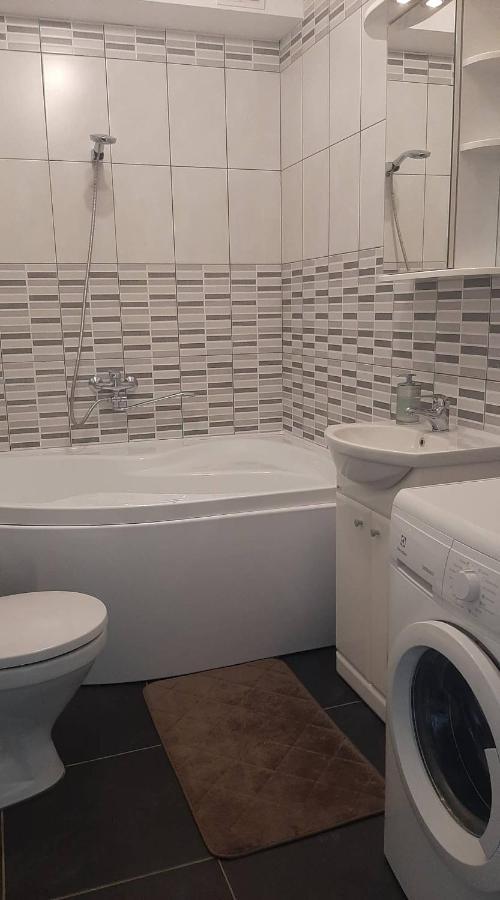 Jaukus Apartamentai Apartment Siauliai  Bagian luar foto